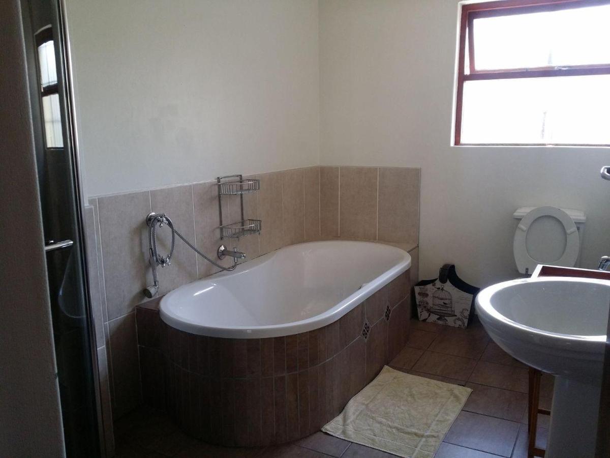 12 On Beach Guest House Saldanha Bay Εξωτερικό φωτογραφία