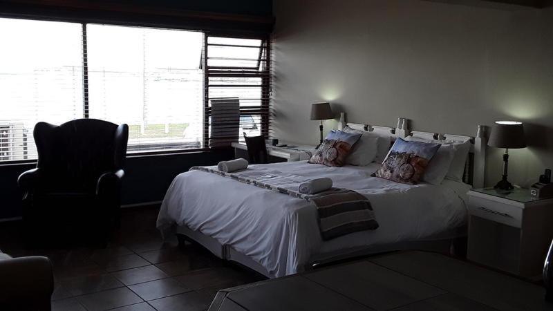 12 On Beach Guest House Saldanha Bay Εξωτερικό φωτογραφία
