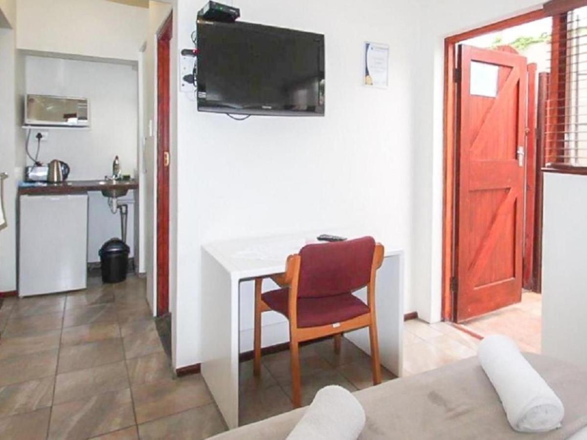 12 On Beach Guest House Saldanha Bay Εξωτερικό φωτογραφία